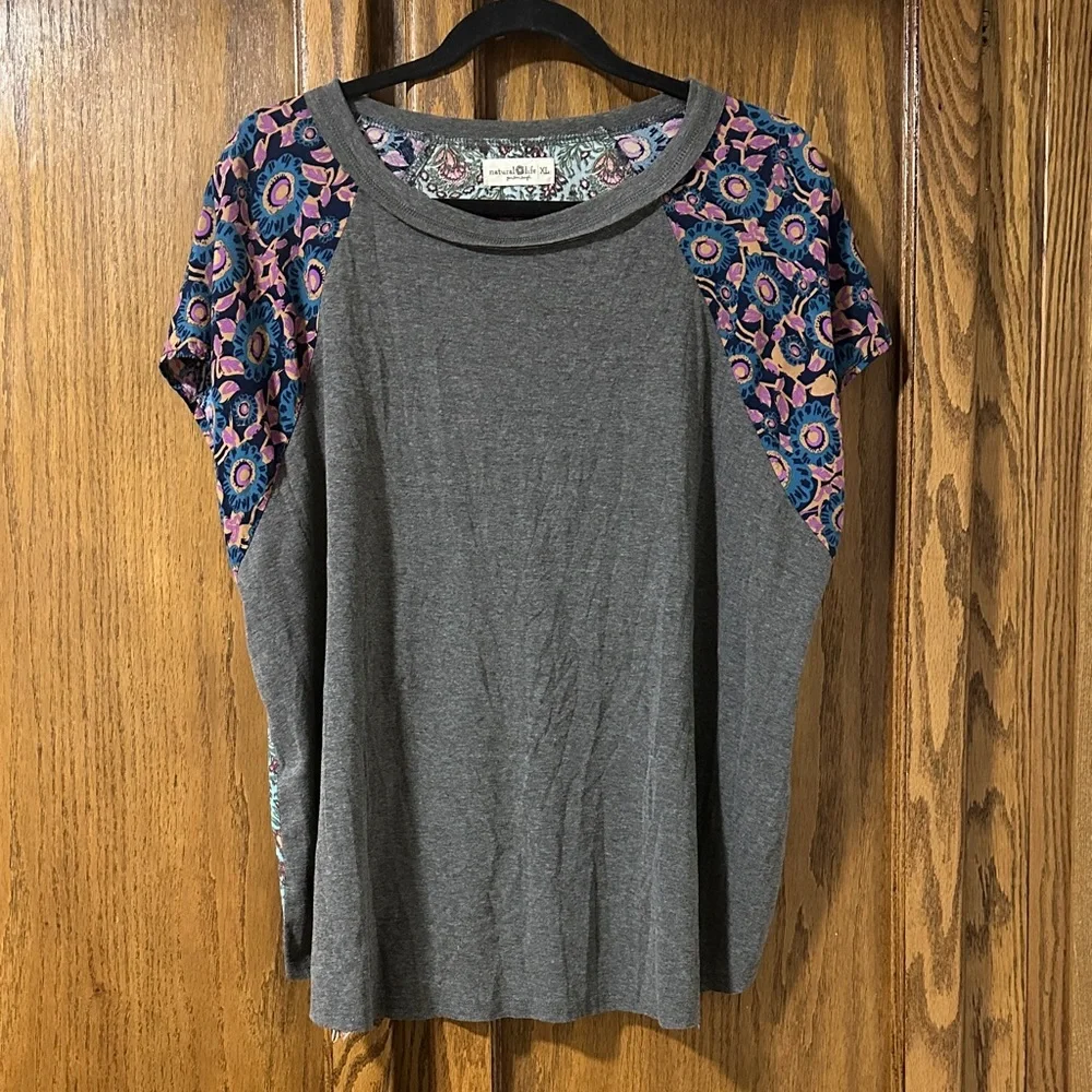 NATURAL LIFE Teal Floral Cap-Sleeve Blouse with Pink & Purple Accents - Picture 4 of 10